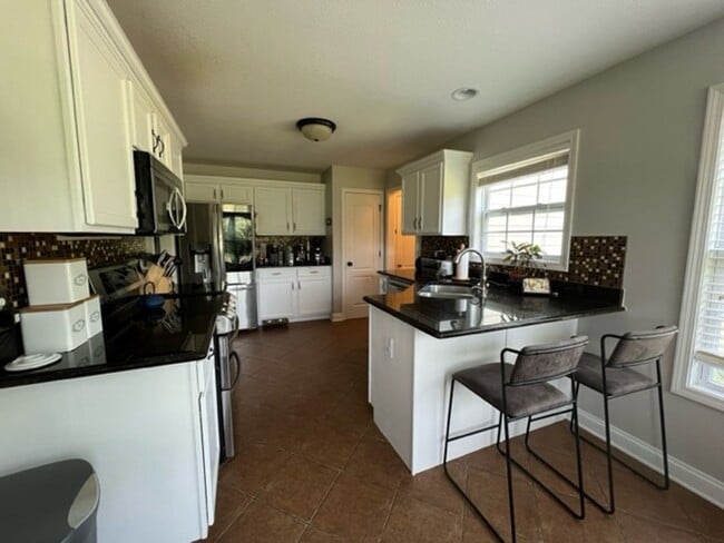 Building Photo - 849 E Accipiter Cir