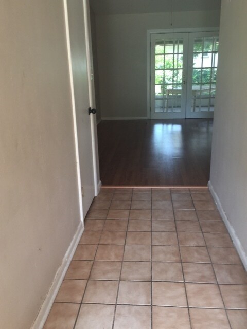 Building Photo - Cute home for rent!