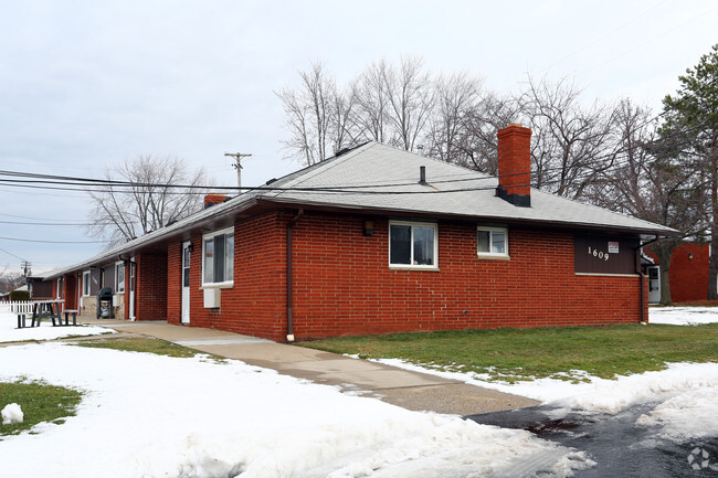 Building Photo - Hawthorne Park Apartments