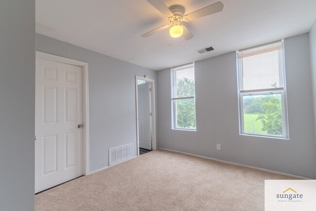 Photo - 1034 N Eden St Apartment