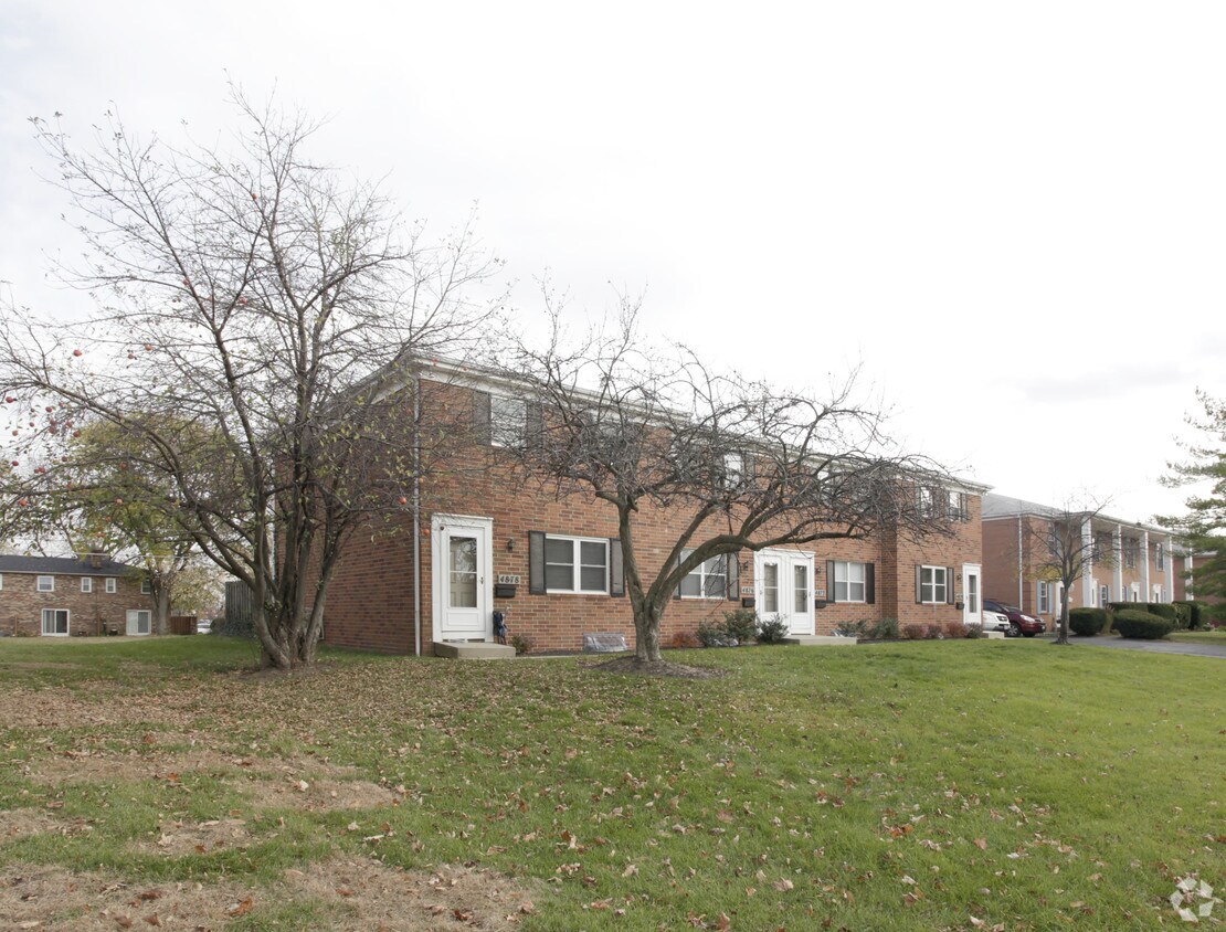Foto del edificio - 4870-4878 Dierker Rd