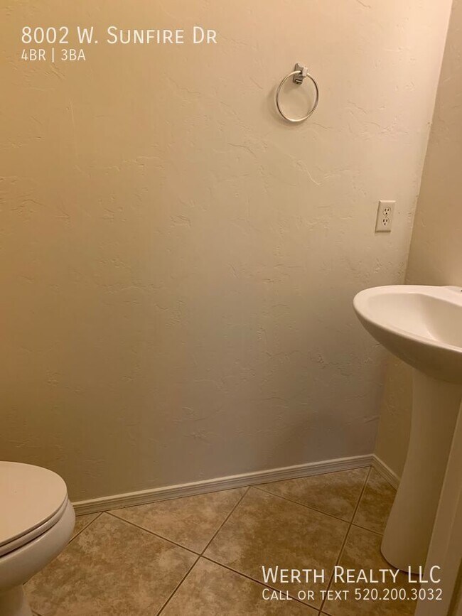 Foto del edificio - 2 Story Home In Northwest Side 4bd/2ba