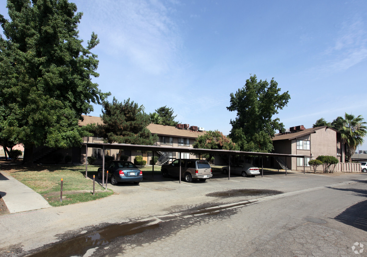 Primary Photo - Buena Fortuna Village