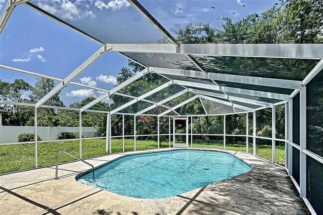 Foto del edificio - 3907 W Mullen Ave