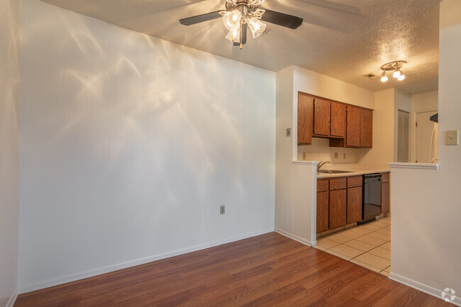 2BD 1.5BA 980 sq. ft. - Huntington Hills Apartments