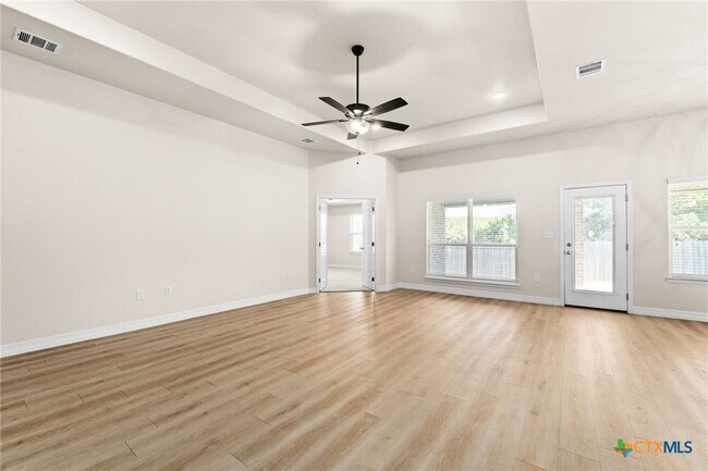 Building Photo - 1634 Dryden Ave