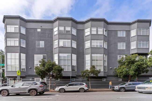 Building Photo - Lovely 2 Bed, 1.5 Bi-Level Hayes Valley Co...