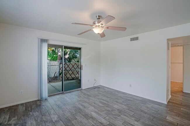 Foto del edificio - 875 Gail Gardner Way