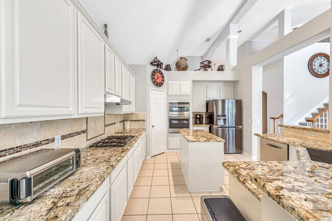 Building Photo - 23207 Willow Pond Pl