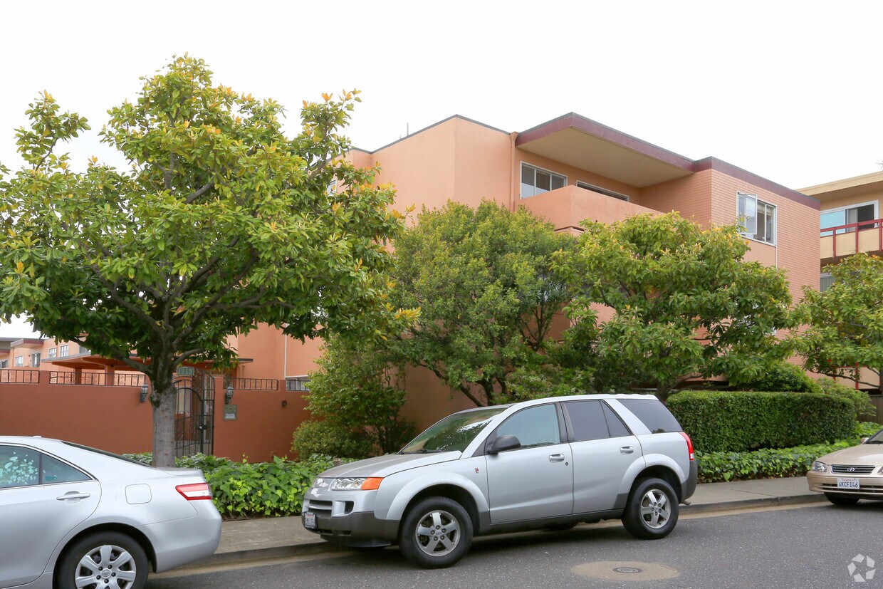 Foto principal - 1919 Garden Dr