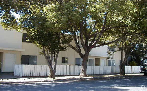 Foto del edificio - 507 Brown St