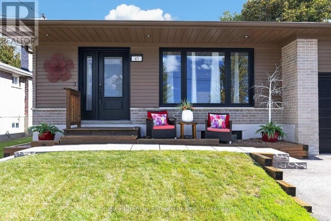 Building Photo - 45 Faludon Dr