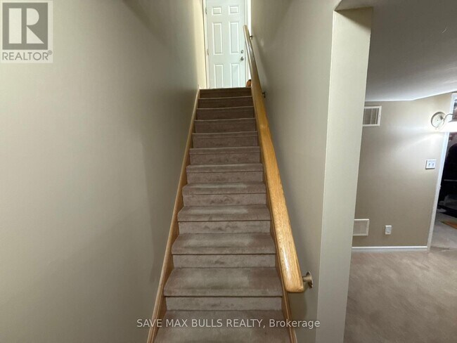 Photo du bâtiment - 652 Lott Crescent