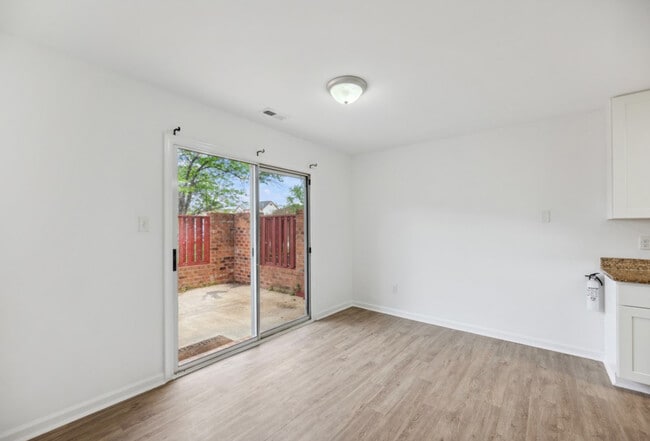 Foto del edificio - 4370 Gadwall Pl