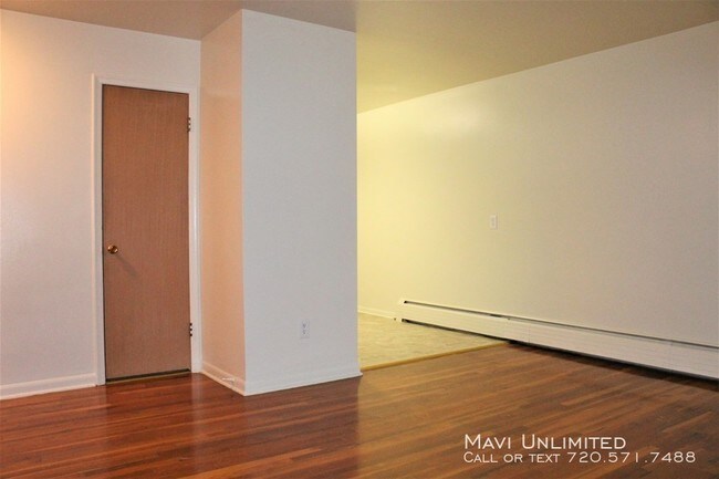 Building Photo - 1211 Reed St