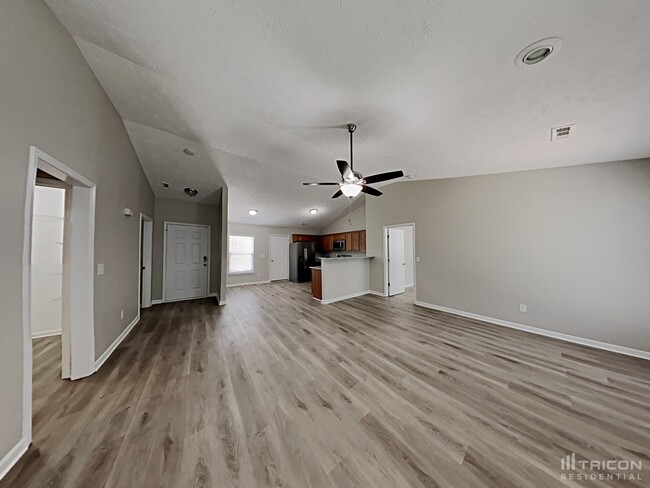 Building Photo - 767 Autumn Ridge Lane Columbia TN