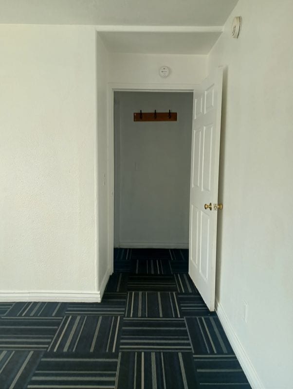 Foto del edificio - 3853 Winona Ave