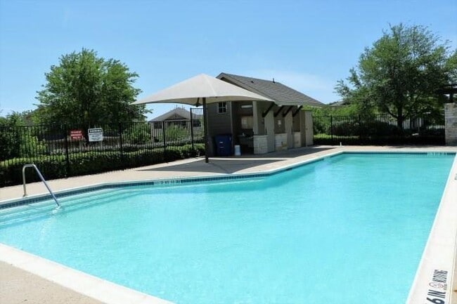 Foto del edificio - 3101 Davis Ln