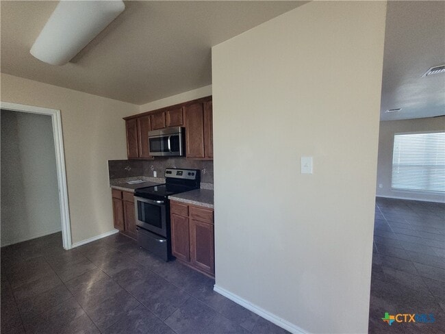 Foto del edificio - 935 Brookview Dr