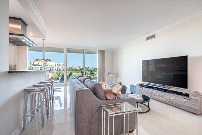 Foto del edificio - 500 SE Mizner Blvd