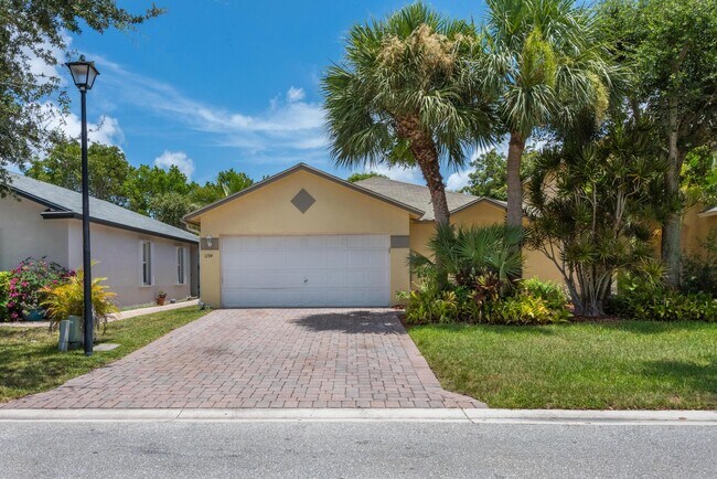 Building Photo - 1194 Winding Rose Way