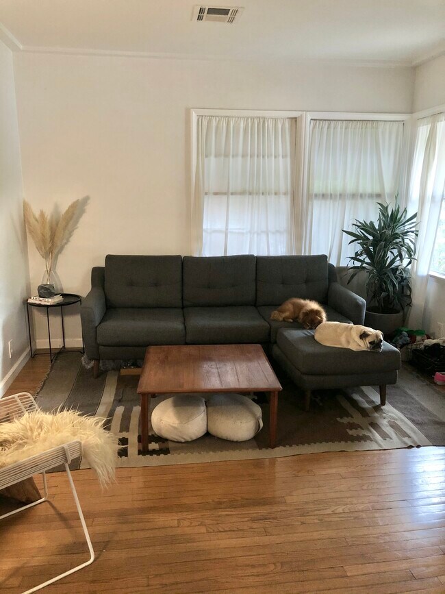 Foto del edificio - 1115 Neola St