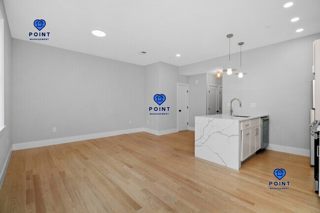 Building Photo - 226-228 Princeton St. Unit 2