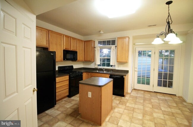 Building Photo - 44501 Potter Terrace