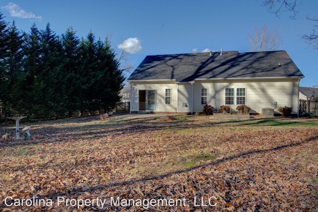 Building Photo - 4 br, 2 bath House - 2712 Thornburg Ct