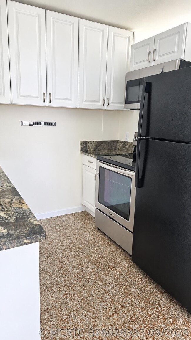Foto del edificio - 330 W 29th St