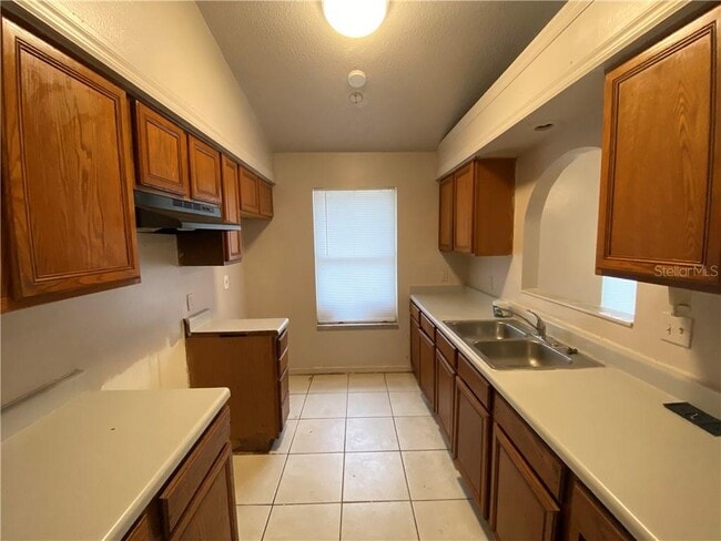 Building Photo - 814 Bentley St