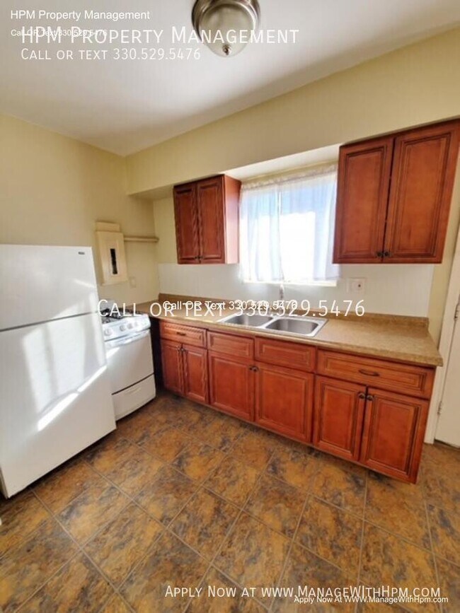 Foto del edificio - 2383 Newton-