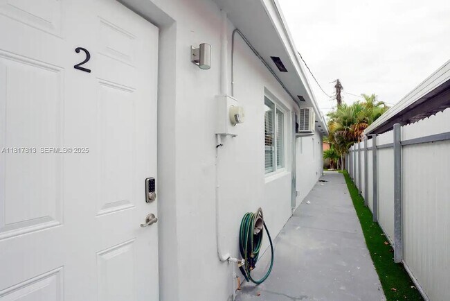 Foto del edificio - 1647 NW 29th Ave