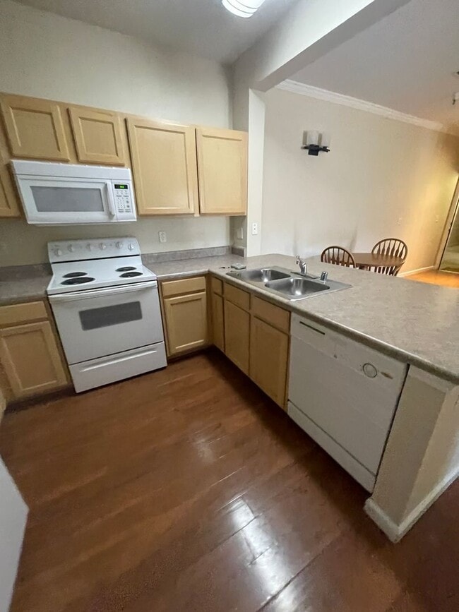 Building Photo - 200 Talus Way