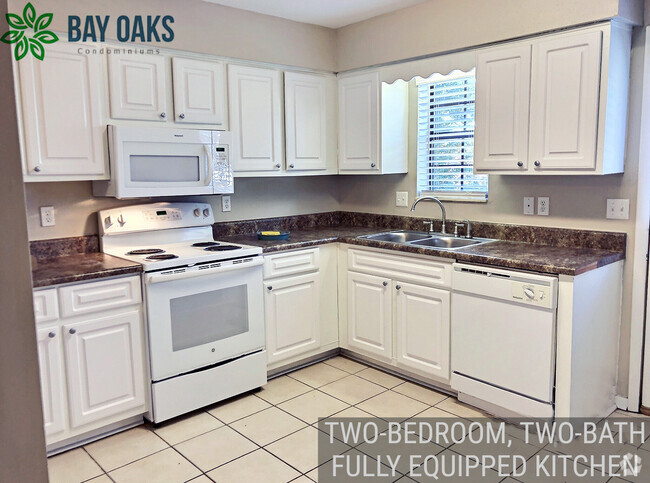 Building Photo - Bay Oaks Condominiums