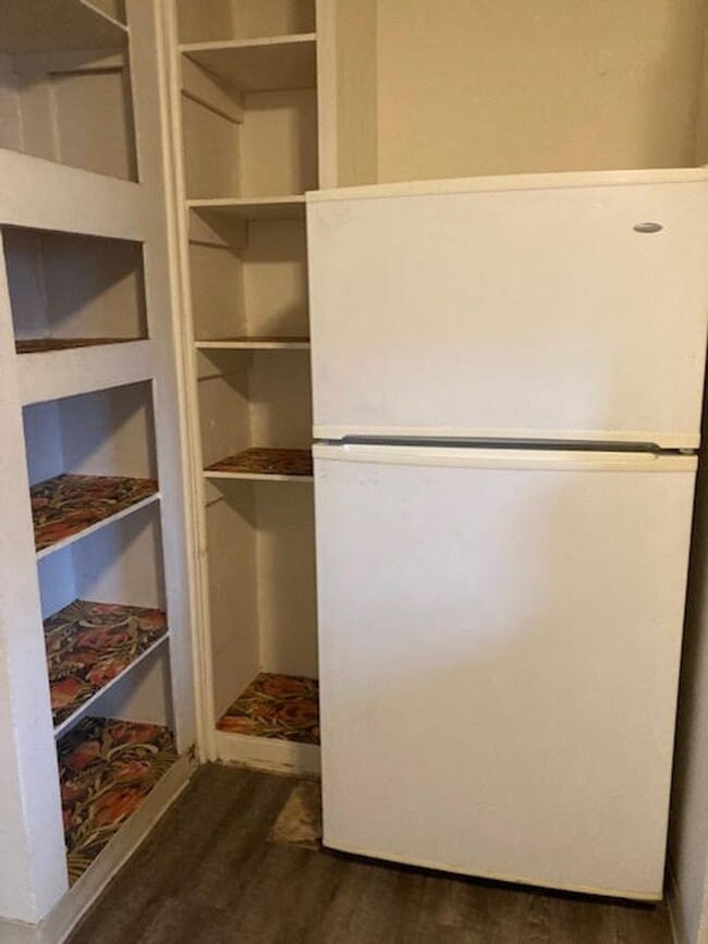 Building Photo - Great location, 2 bedroom home for rent