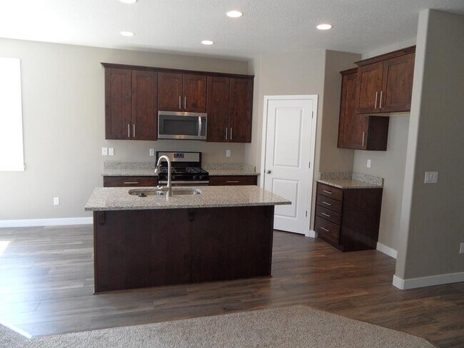 Foto del edificio - 797 Tamsin Ct