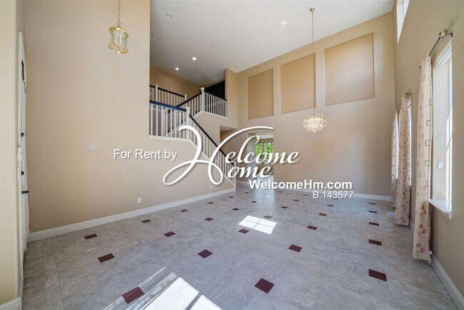 Foto del edificio - Large Manzanita West Home w/3 Car Garage -...