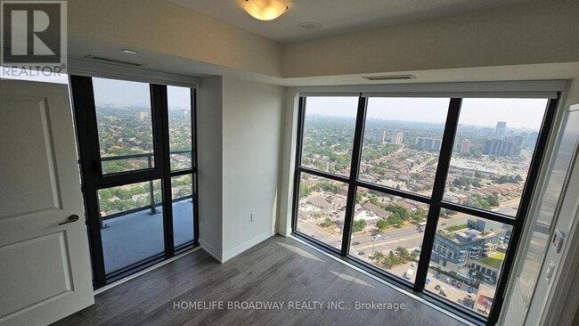 Building Photo - 325 Yorkland Blvd