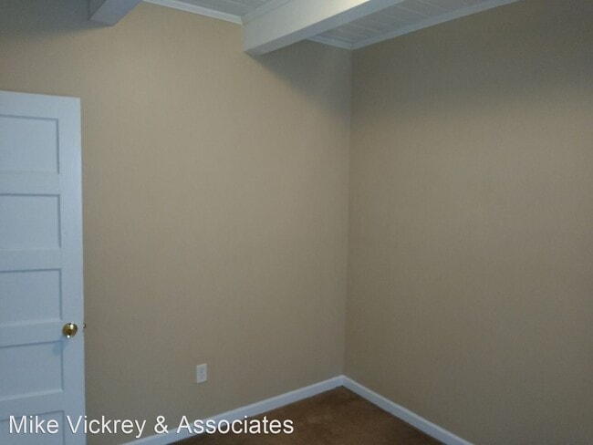 Building Photo - 601 Tisdale St