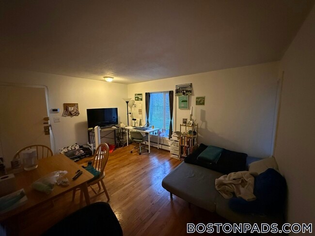 Building Photo - 524 Putnam Ave