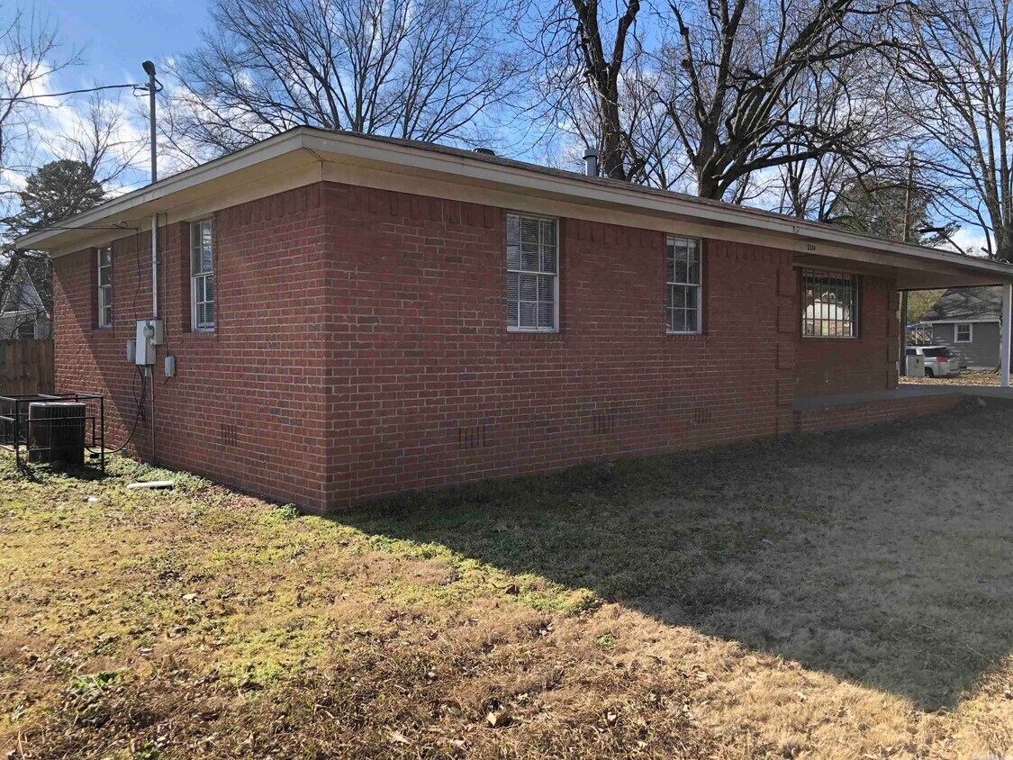 2324 Moss St, North Little Rock, AR 72114 House Rental in North