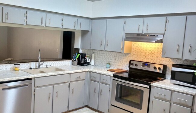 Foto del edificio - 3/2 with fenced in yard!