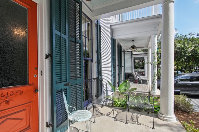 Front porch - 1108 General Pershing St