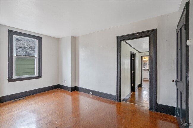 Foto del edificio - 35 W 9th St