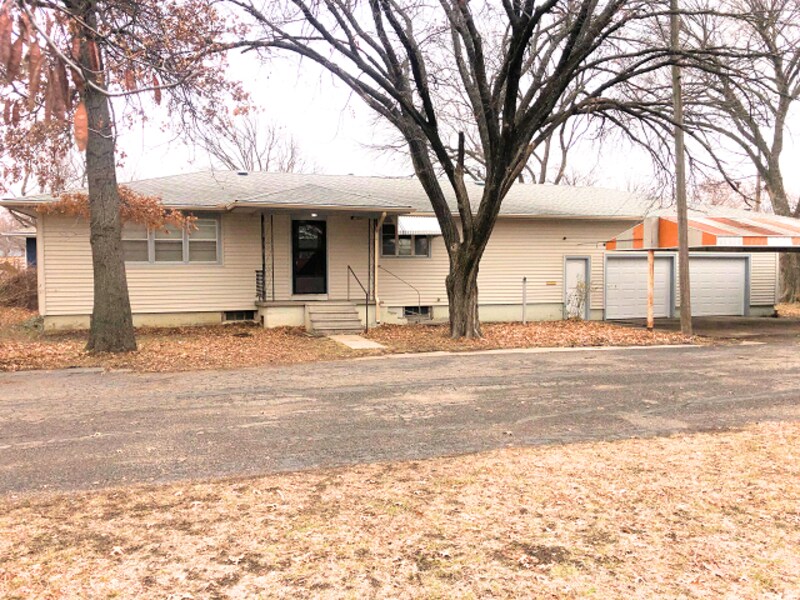 1211 W Towanda Ave, El Dorado, KS 67042 House Rental in El Dorado, KS