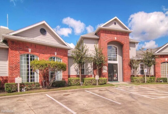 Foto del edificio - 2 br, 2 bath Condo - 9801 W Fairmont Pkwy ...