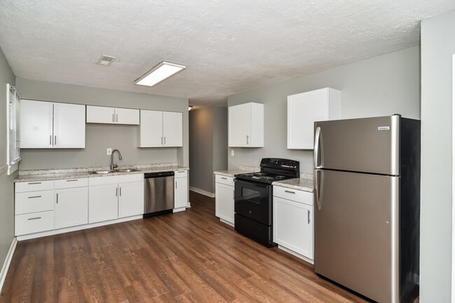 Building Photo - 1602 1st Ave SW