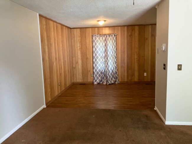 Foto del edificio - 418 N Lucas St