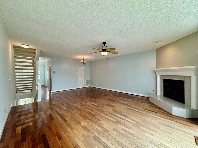 Foto del edificio - 9548 Bay Front Dr